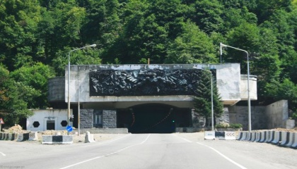 Рикотский тоннель открыт не круглосуточно: теперь под покровом ночи из Грузии не выбраться
