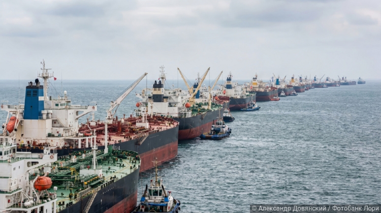 Вымогательство как услуга: европейские судовладельцы начали платить «дань» за проход в Красном море