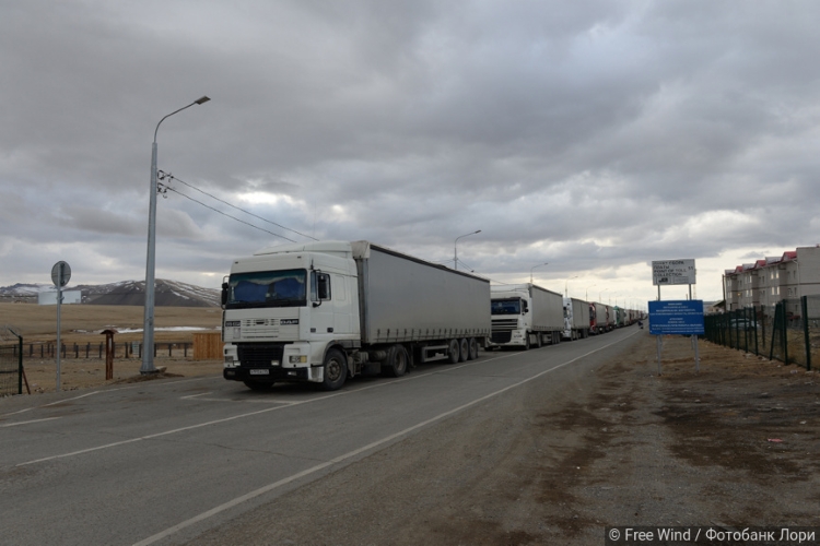 Цифра на границе: на выезде в Монголию включили «умные ворота» для фур