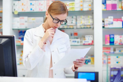 Эксперт: аптекам нужно внимательно подписывать контракты с маркетплейсами