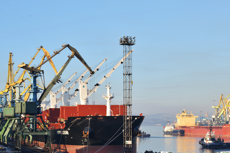 Быстрее всех увеличивается объем перевалки грузов в морских портах Керчь и Мурманск