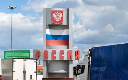 Россия и Украина договорились, что грузовикам можно будет прошмыгнуть по-быстрому