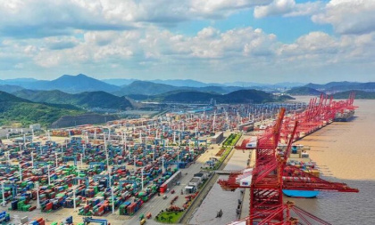 В самом загруженном порту КНР «посадили на карантин» контейнерный терминал