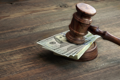 Маршрут платежа, который завис в американском банке, рассмотрит Верховный суд