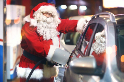 Цены на бензин сделают «подарок» и упадут до Нового года