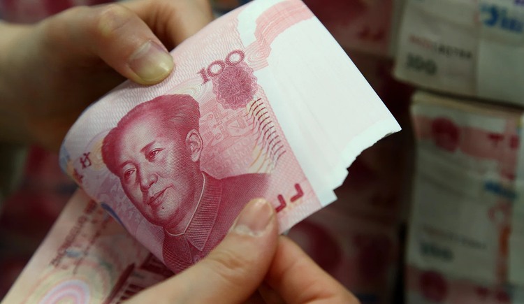 Эксперт: бизнес видит потенциал юаня в условиях санкций