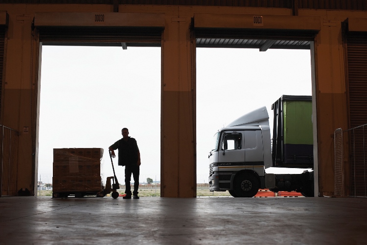 Перевозчики готовятся к «грузовому буму» после запуска столичных торговых центров
