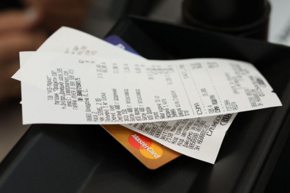 Коды маркировки в чеки на интернет-покупки внедрят с отсрочкой