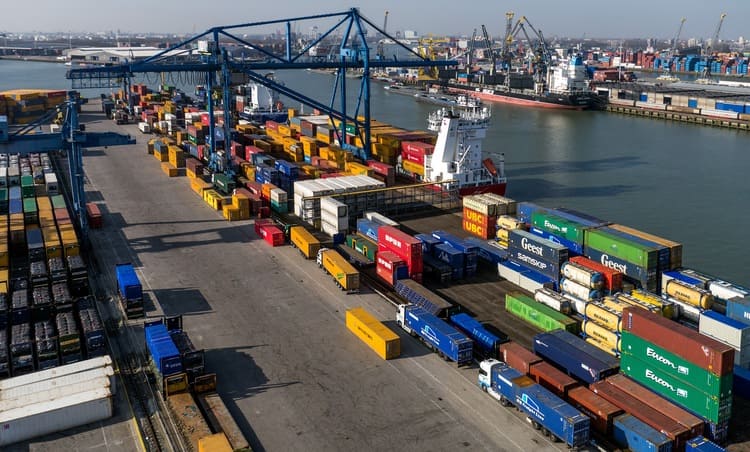 Портовые инвесторы требуют соразмерной «инфраструктурной солидарности» от государства