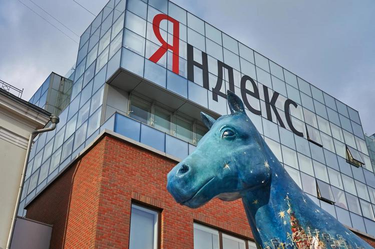«Яндекс» состыкует районных курьеров с «посредниками»