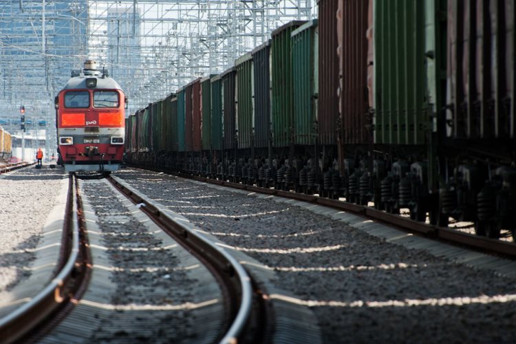 Вагончик не тронется: железнодорожные операторы против тарифных инициатив РЖД