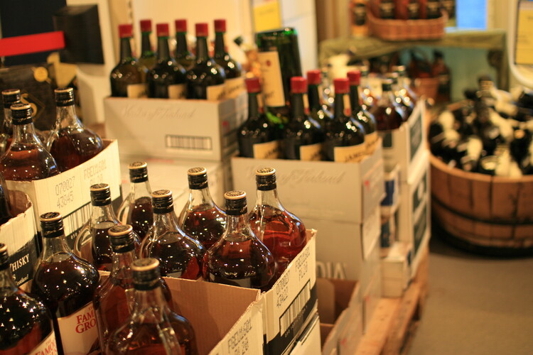 Параллельный импорт алкоголя вышел из берегов перечня Минпромторга